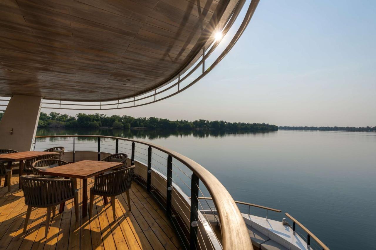Radisson Blu Mosi-Oa-Tunya Livingstone Resort Экстерьер фото