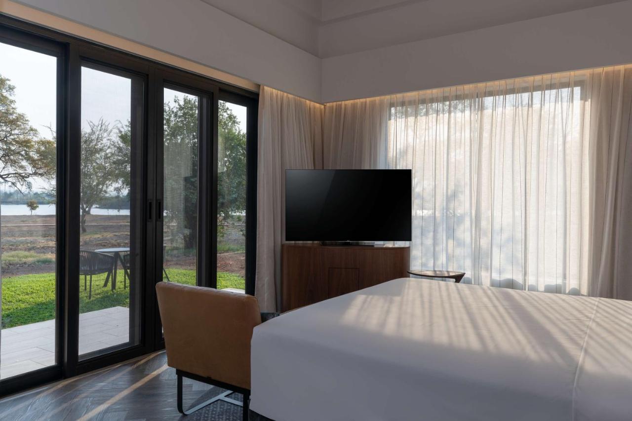 Radisson Blu Mosi-Oa-Tunya Livingstone Resort Экстерьер фото