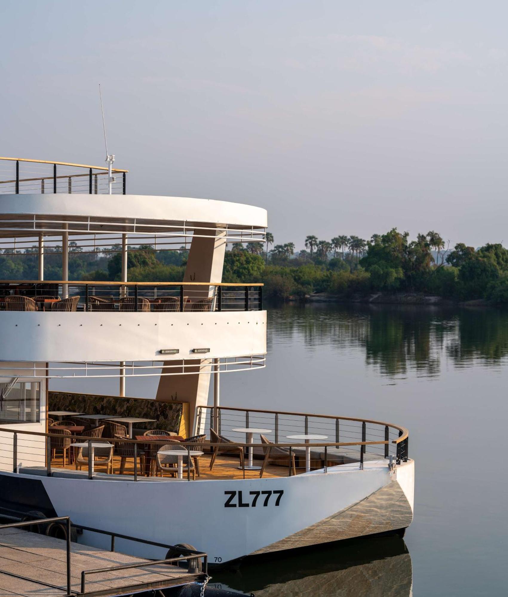 Radisson Blu Mosi-Oa-Tunya Livingstone Resort Экстерьер фото