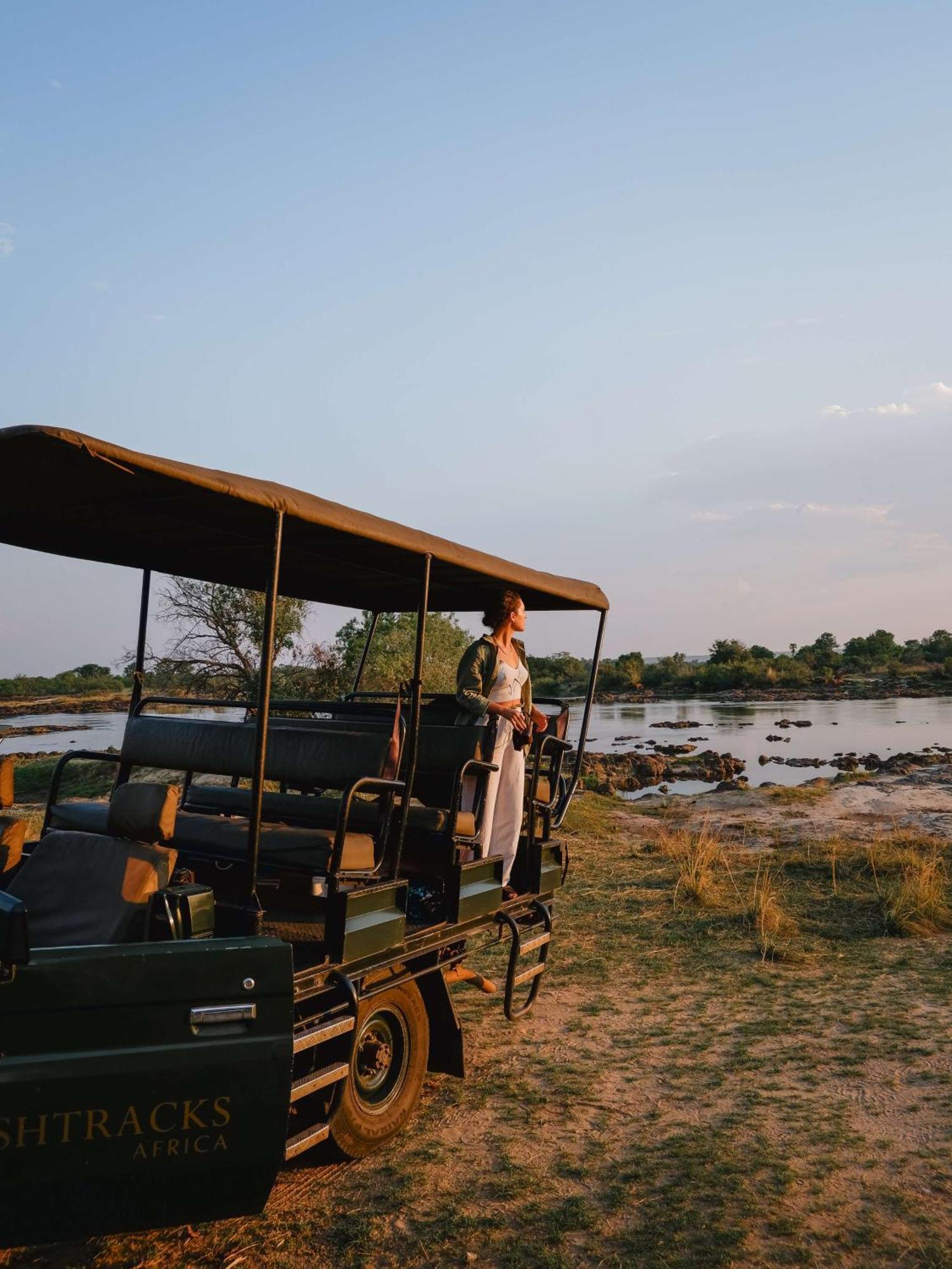 Radisson Blu Mosi-Oa-Tunya Livingstone Resort Экстерьер фото