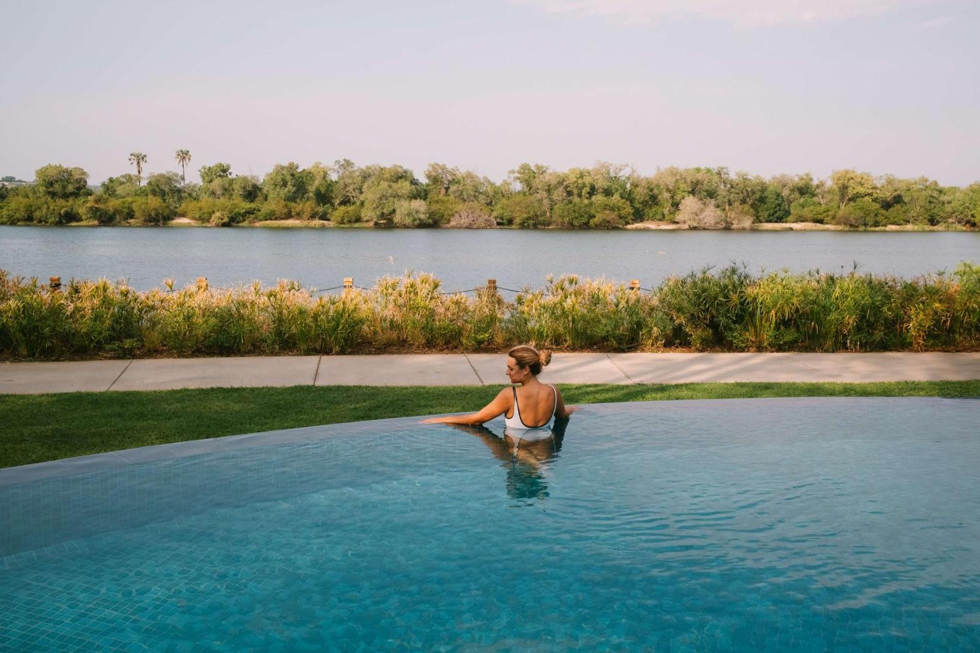 Radisson Blu Mosi-Oa-Tunya Livingstone Resort Экстерьер фото