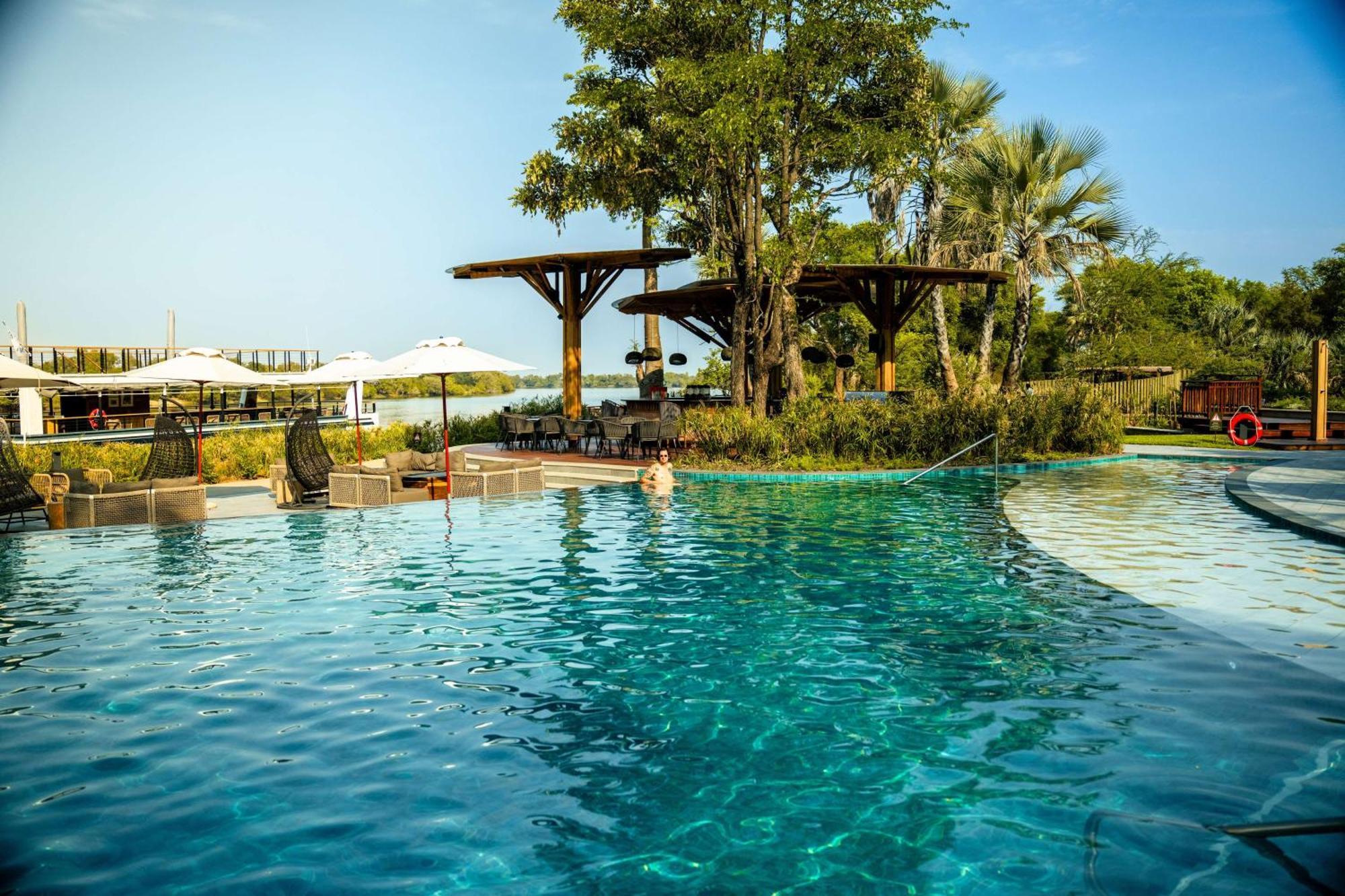 Radisson Blu Mosi-Oa-Tunya Livingstone Resort Экстерьер фото